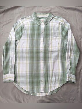 Women’s SO Favorite Button-Down shirt in Green Plaid